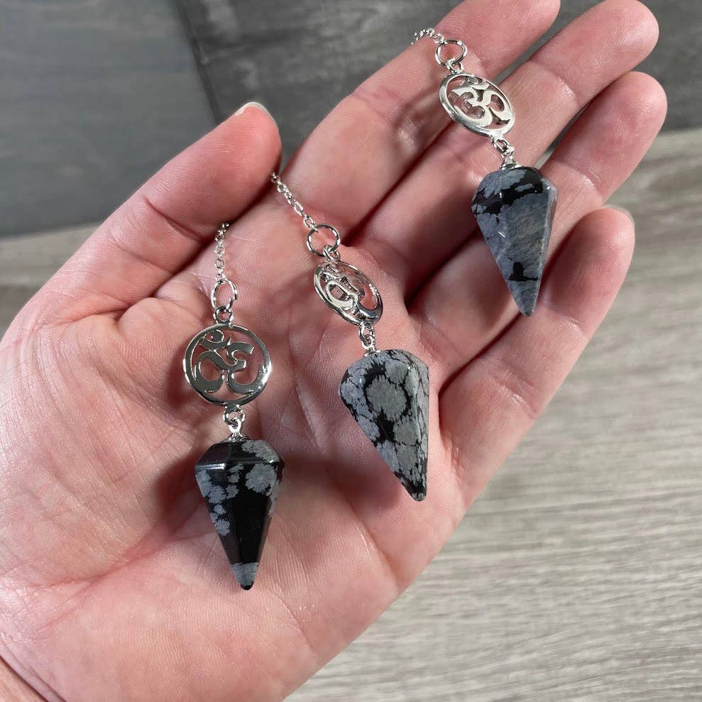 Ohm Symbol Crystal Dowsing Pendulum – Chakra Healing & Reiki Divination Tool